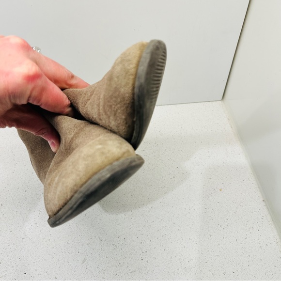 Karl Lagerfeld Ankle Boot Tan Gray Suede Genuine Leather Classic Side Zip Sz 5.5 - Picture 3 of 16